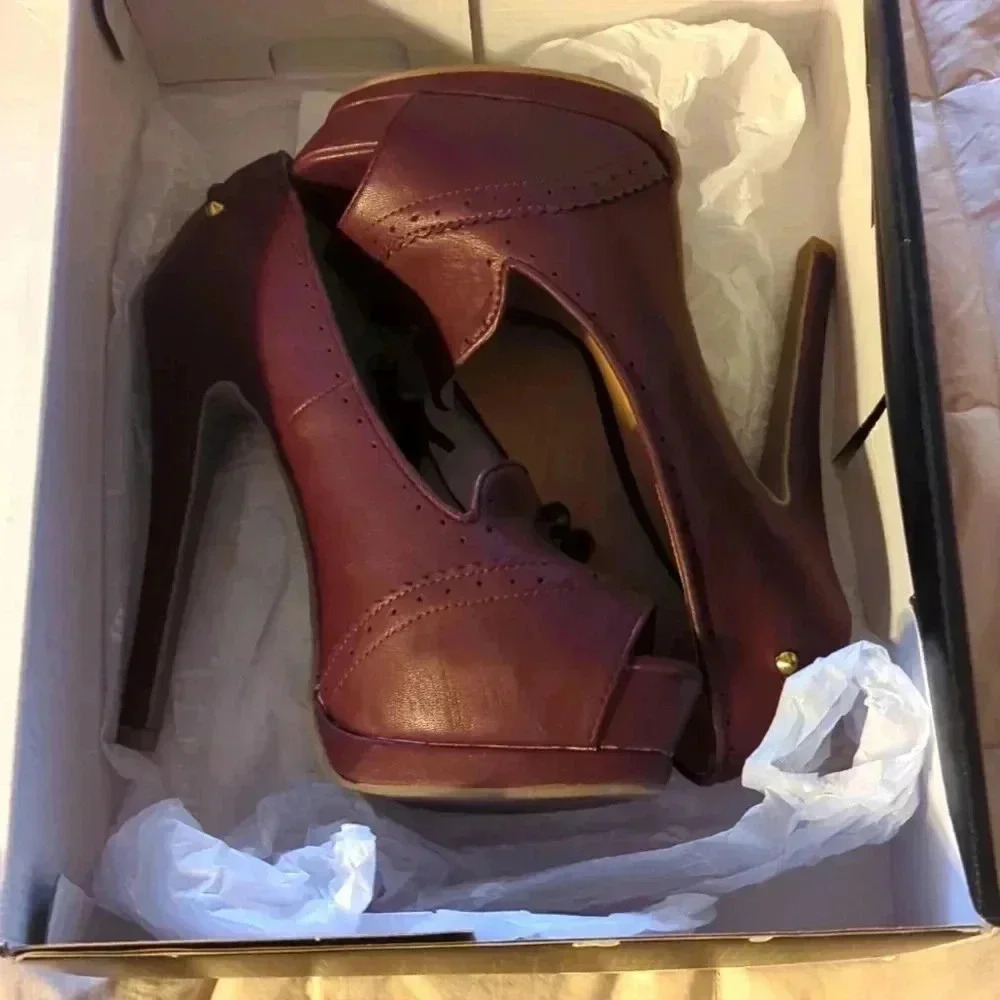 Just Fab platform heels 6.5